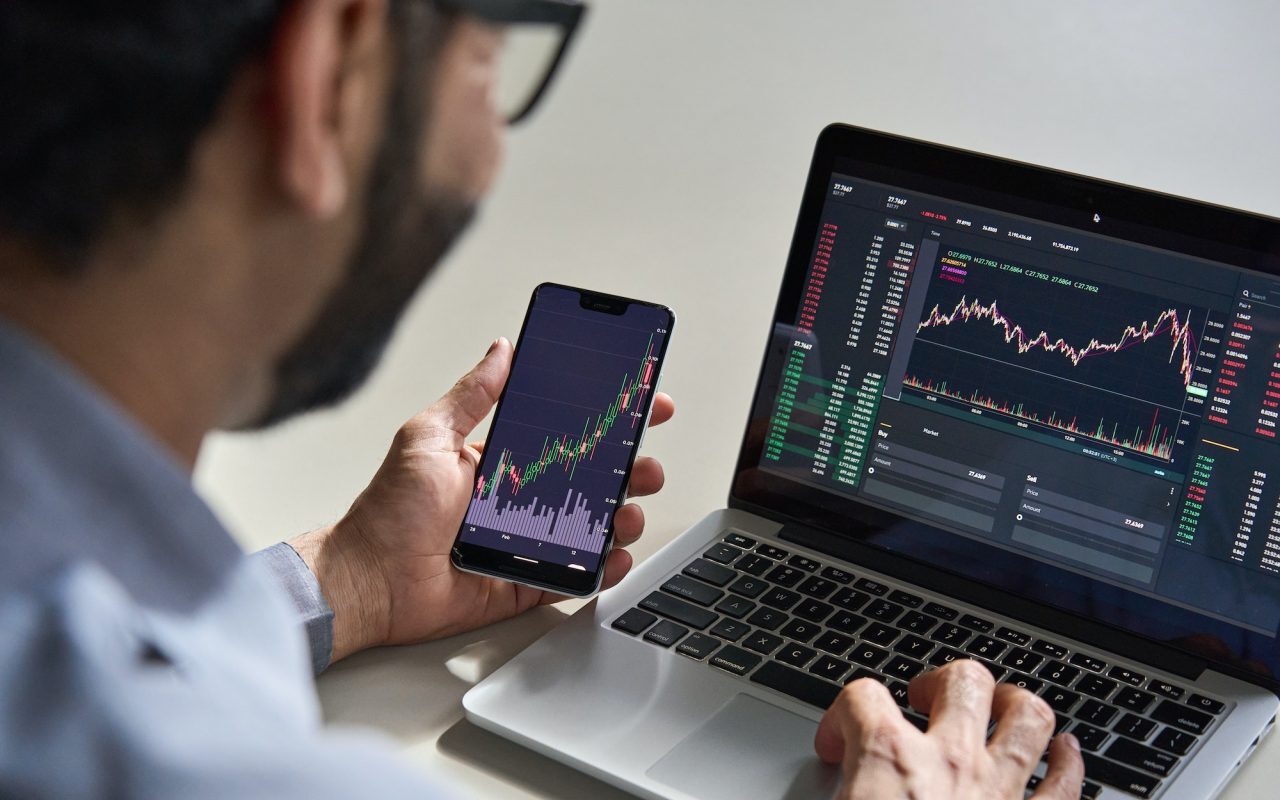 CROSSROAD INVESTMENTS